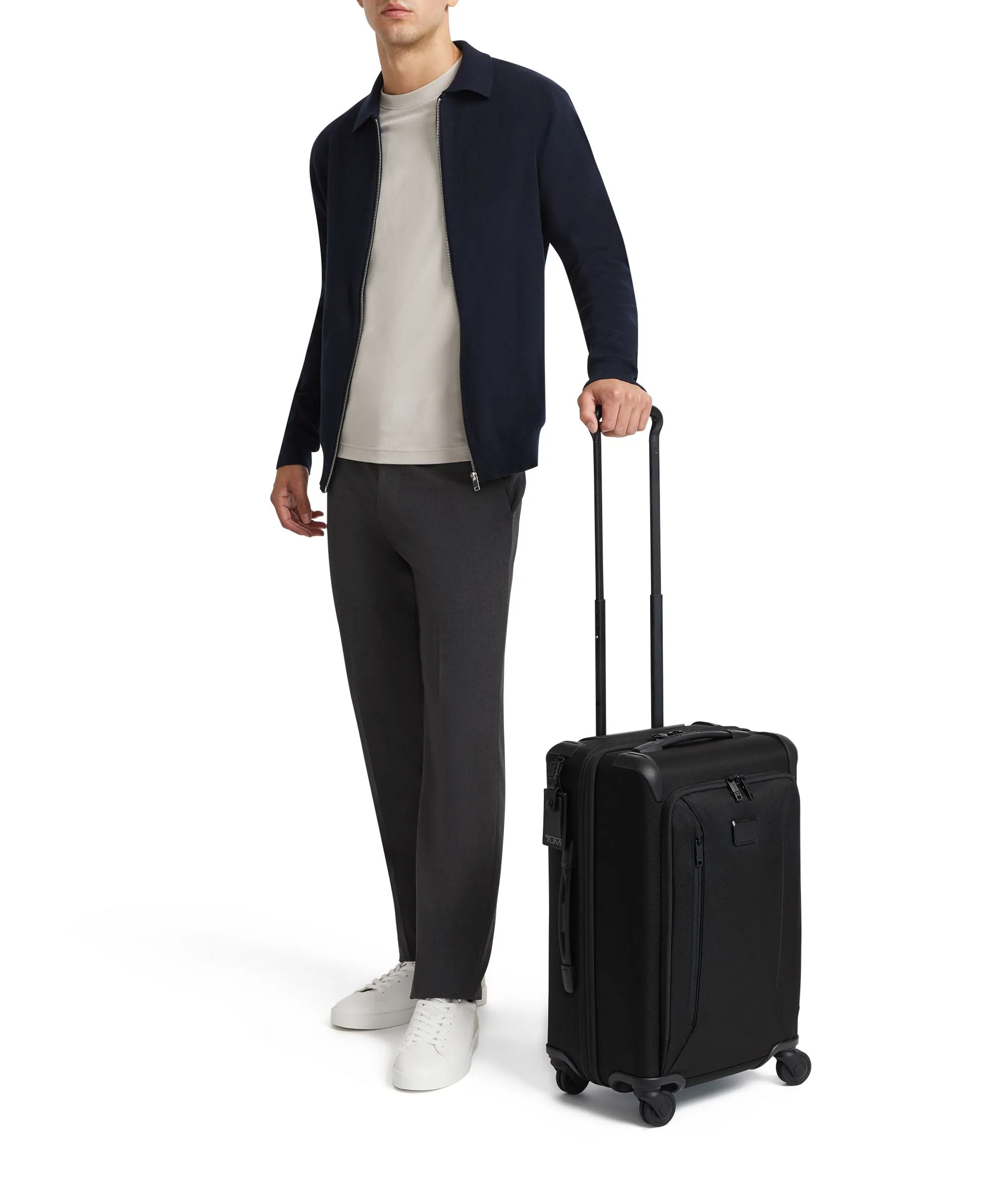 AEROTOUR International Expandable 4 Wheeled Carry-On