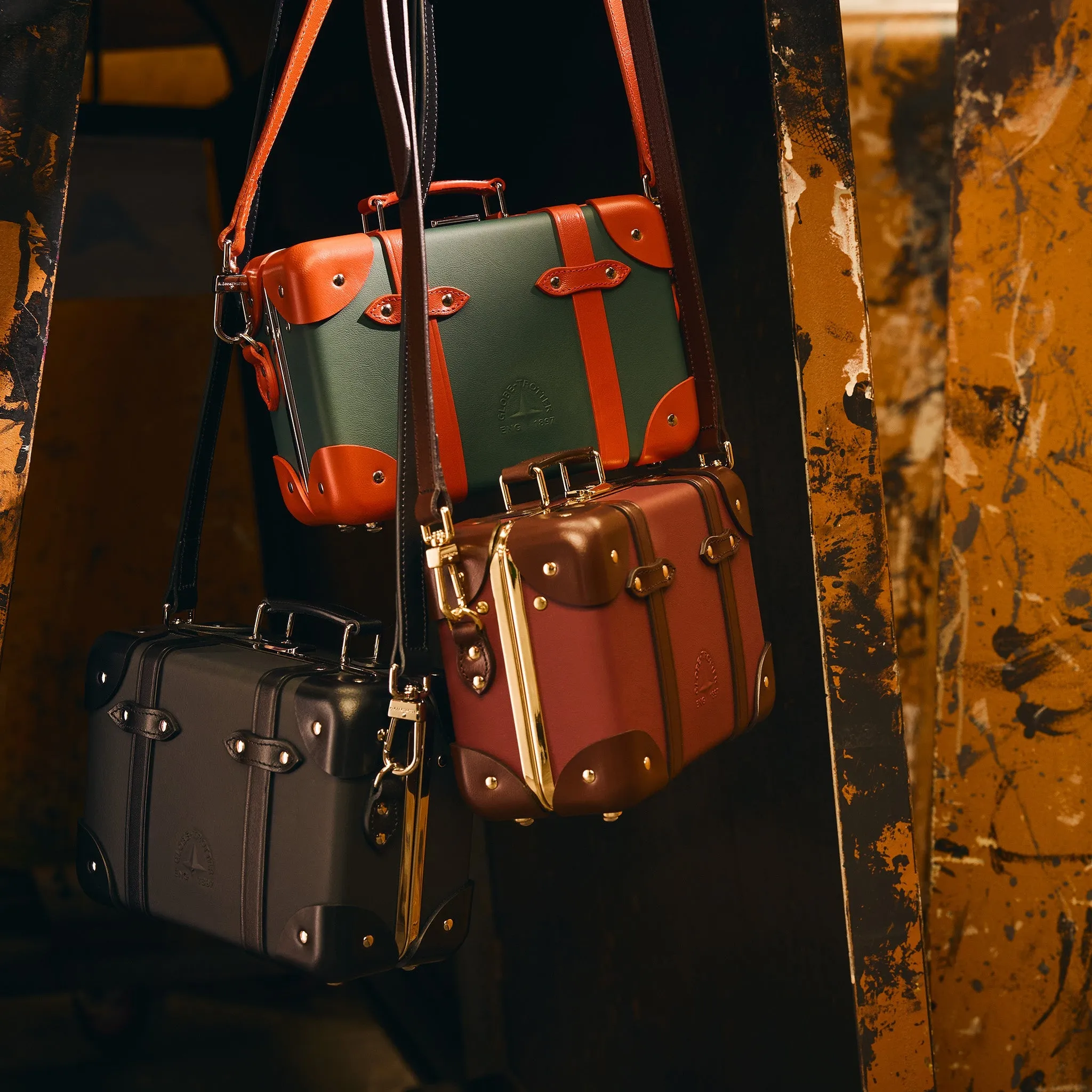 Crafted · Micro Case | Leaf/Orange/Chrome