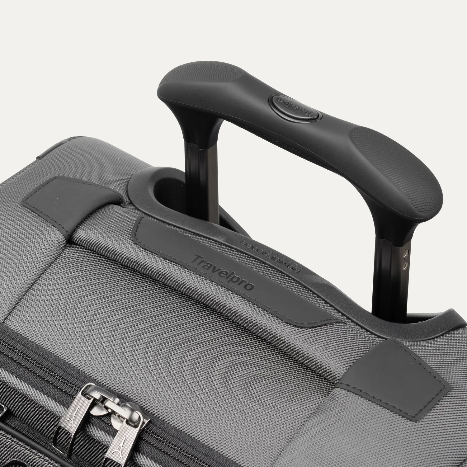 Crew™ Classic Compact Carry-On / Large Check-In Set