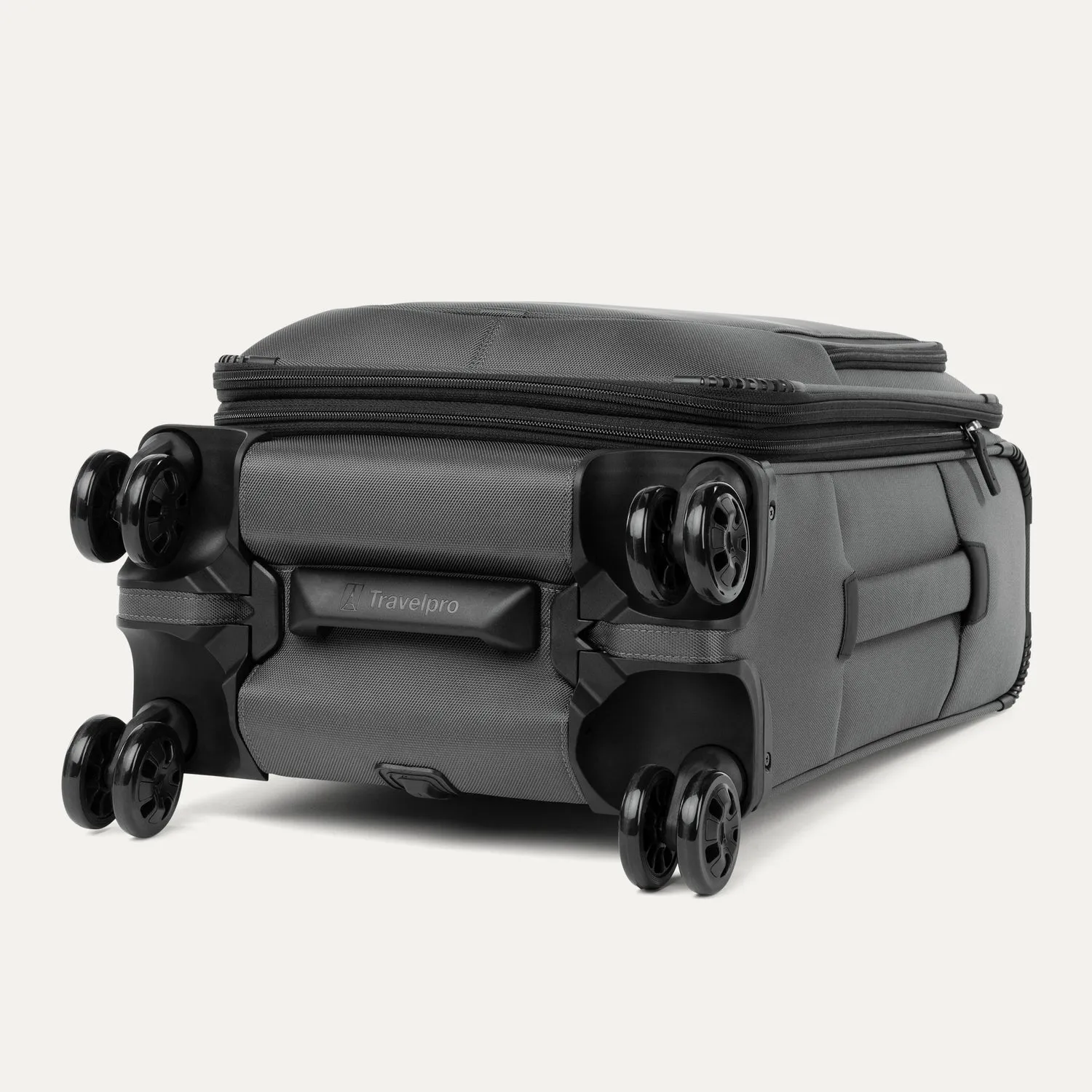 Crew™ Classic Compact Carry-On / Large Check-In Set