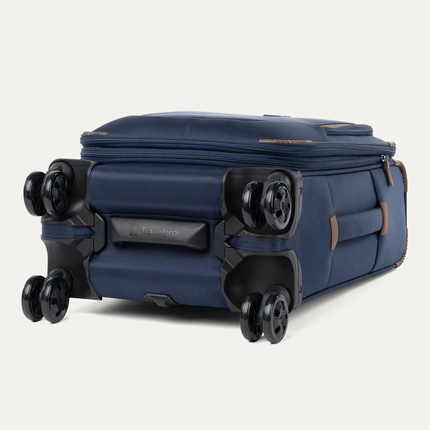 Crew™ Classic Compact Carry-On / Large Check-In Set