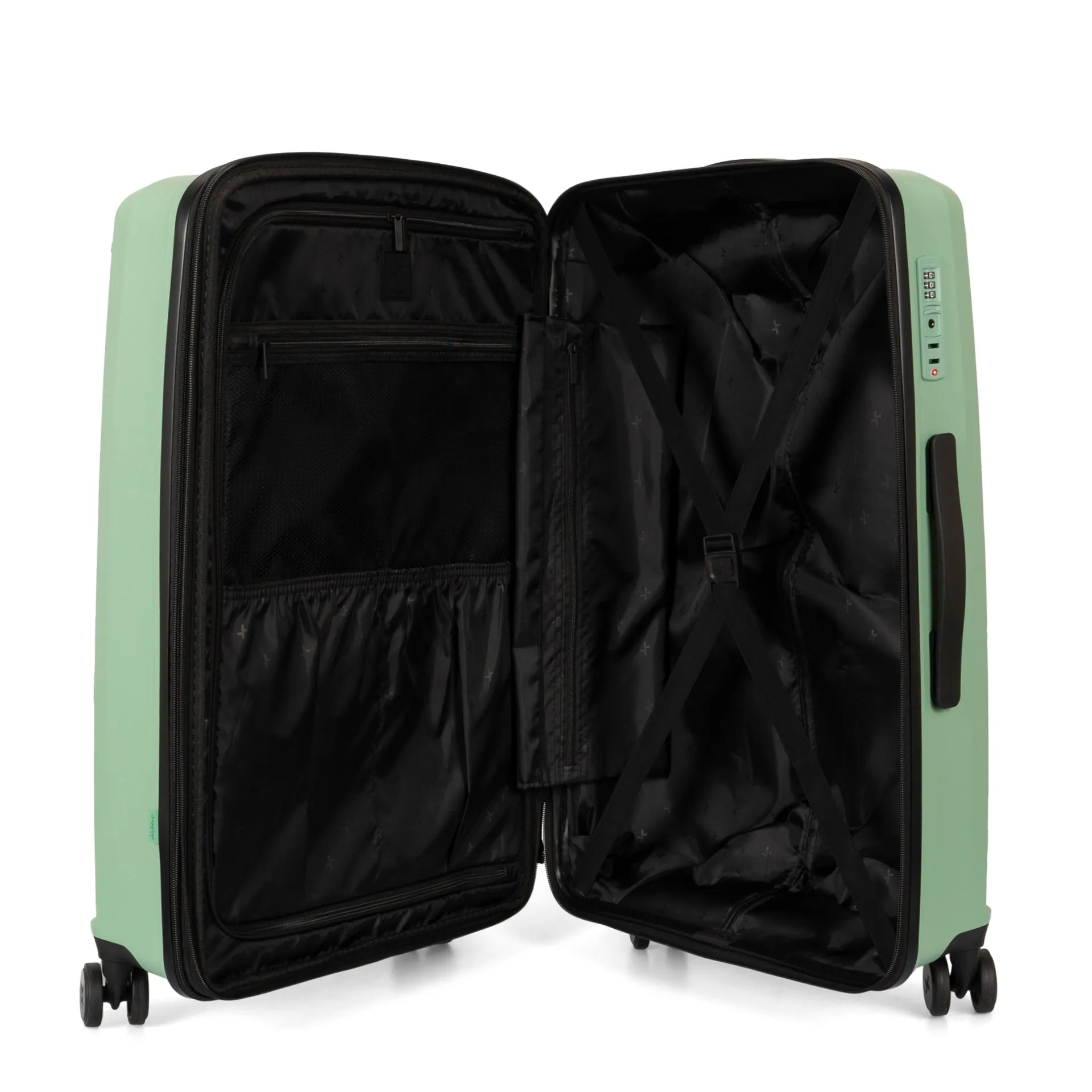 Dynamo Hardside 27" Luggage