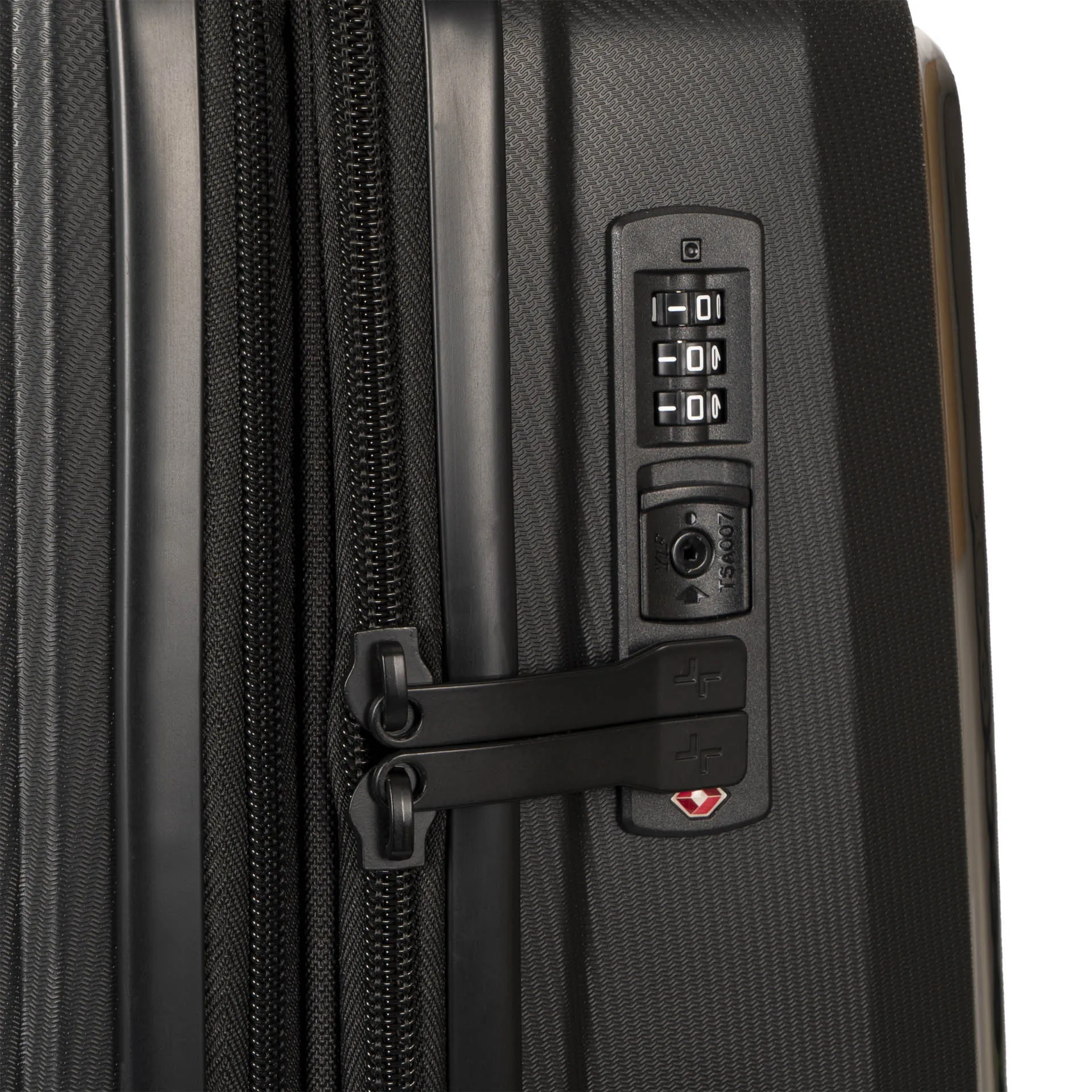 Dynamo Hardside 27" Luggage