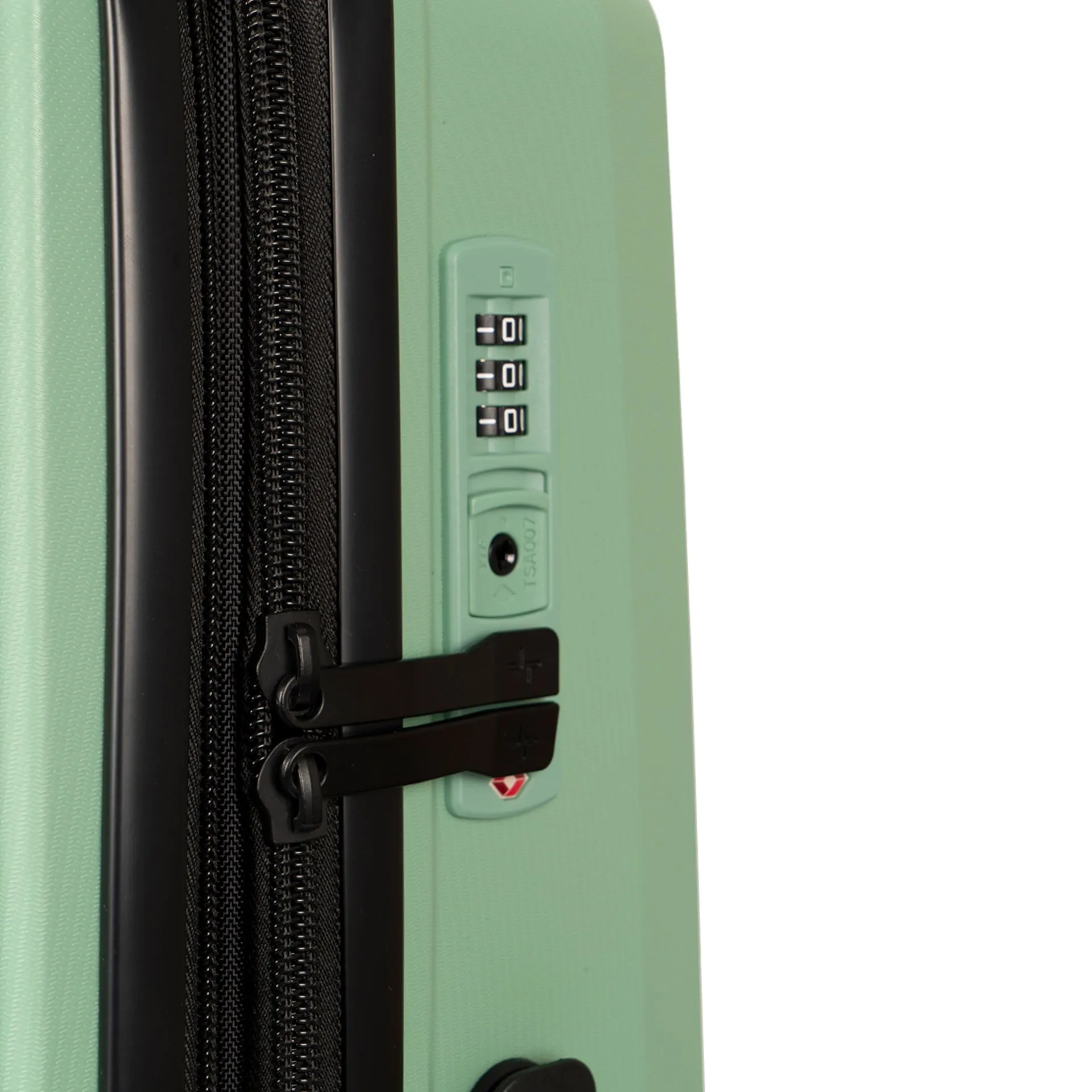 Dynamo Hardside 27" Luggage