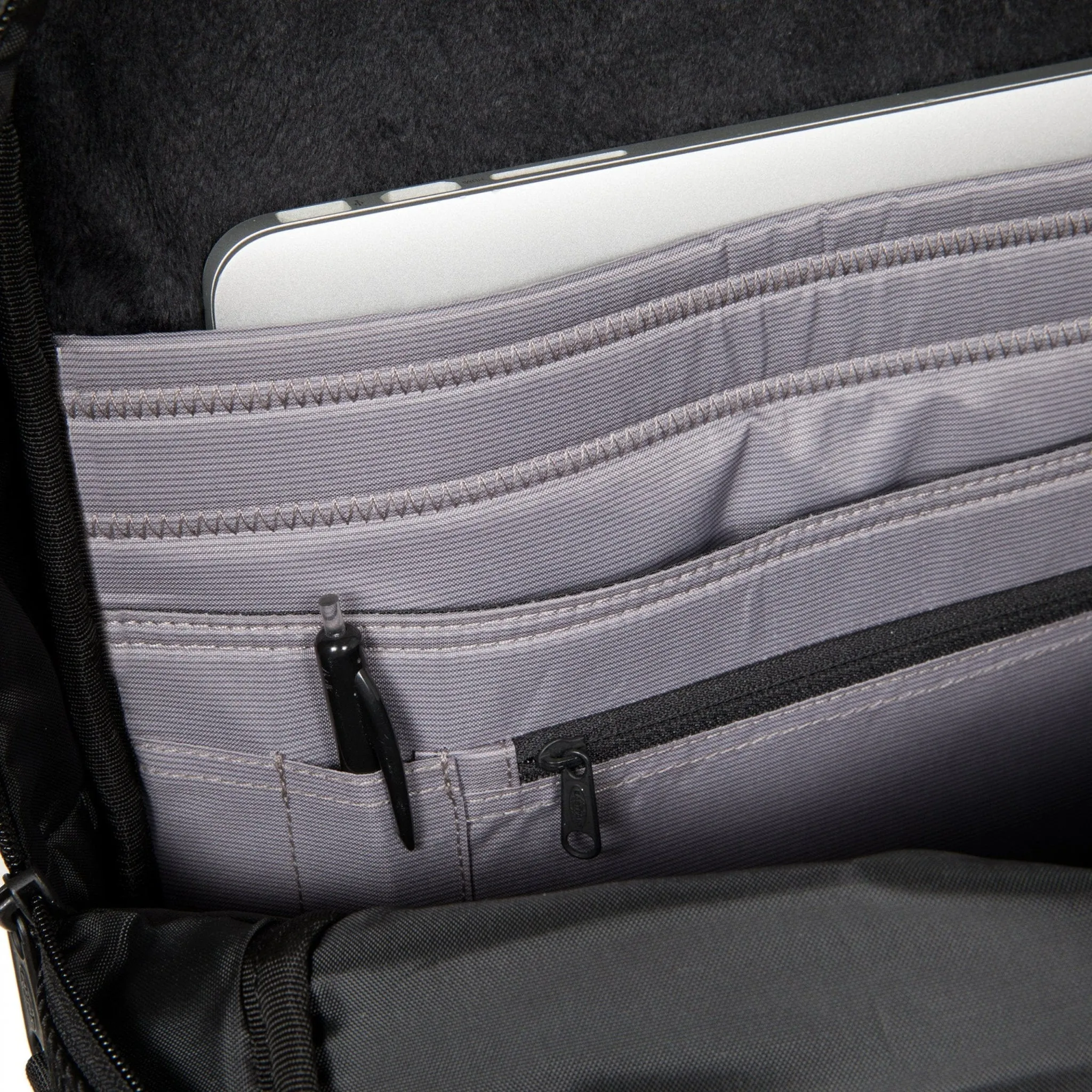 Eastpak Tecum M CNNCT Backpack - Coat