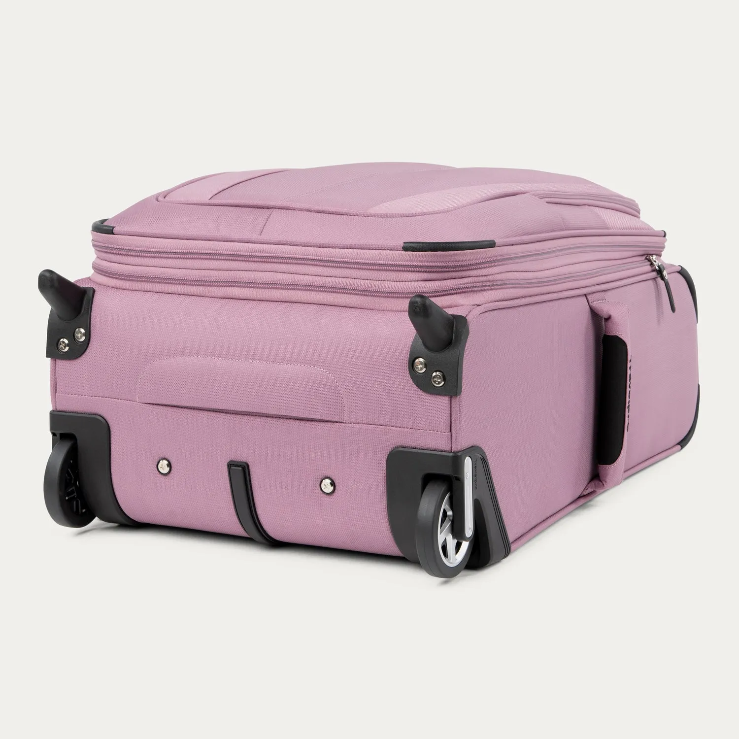 Maxlite® 5 22" Carry-On Rollaboard®