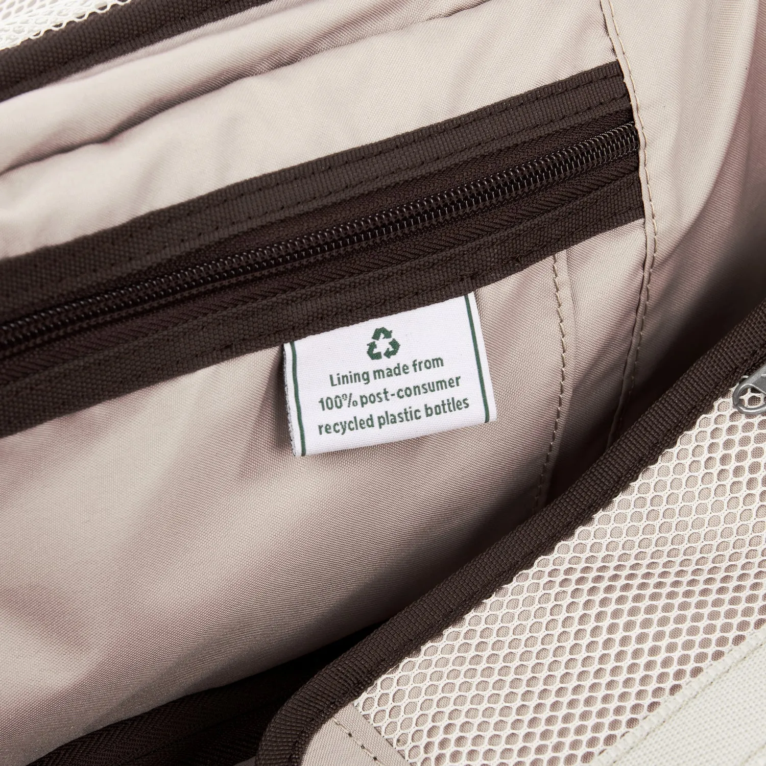 Platinum® Elite International Carry-On Spinner