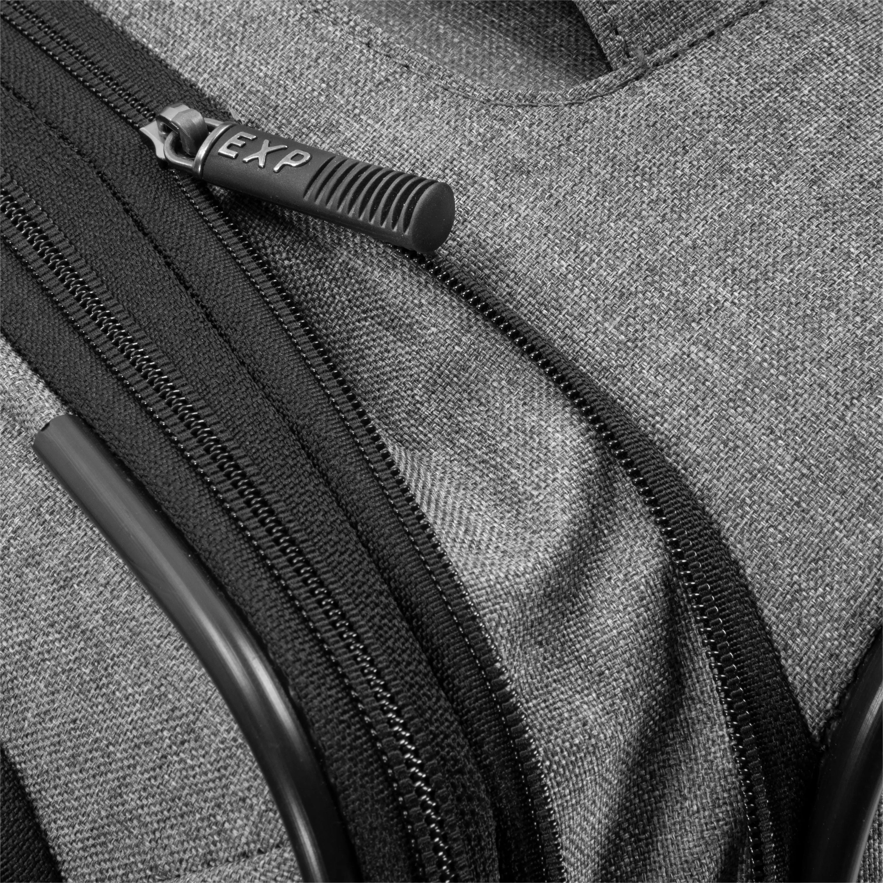 Ricardo Beverly Hills Malibu 3.0 Carry-On Expandable Spinner Luggage