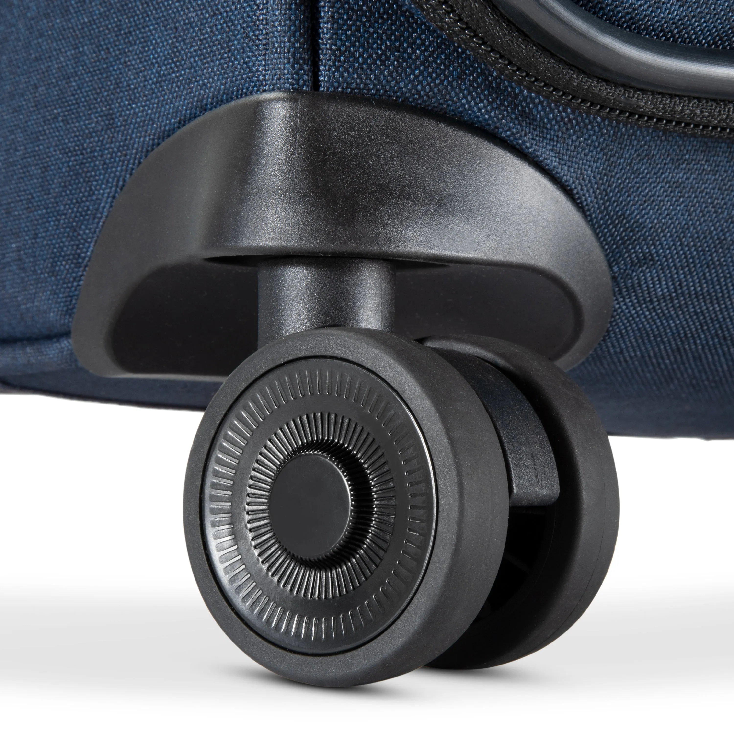 Ricardo Beverly Hills Malibu 3.0 Carry-On Expandable Spinner Luggage
