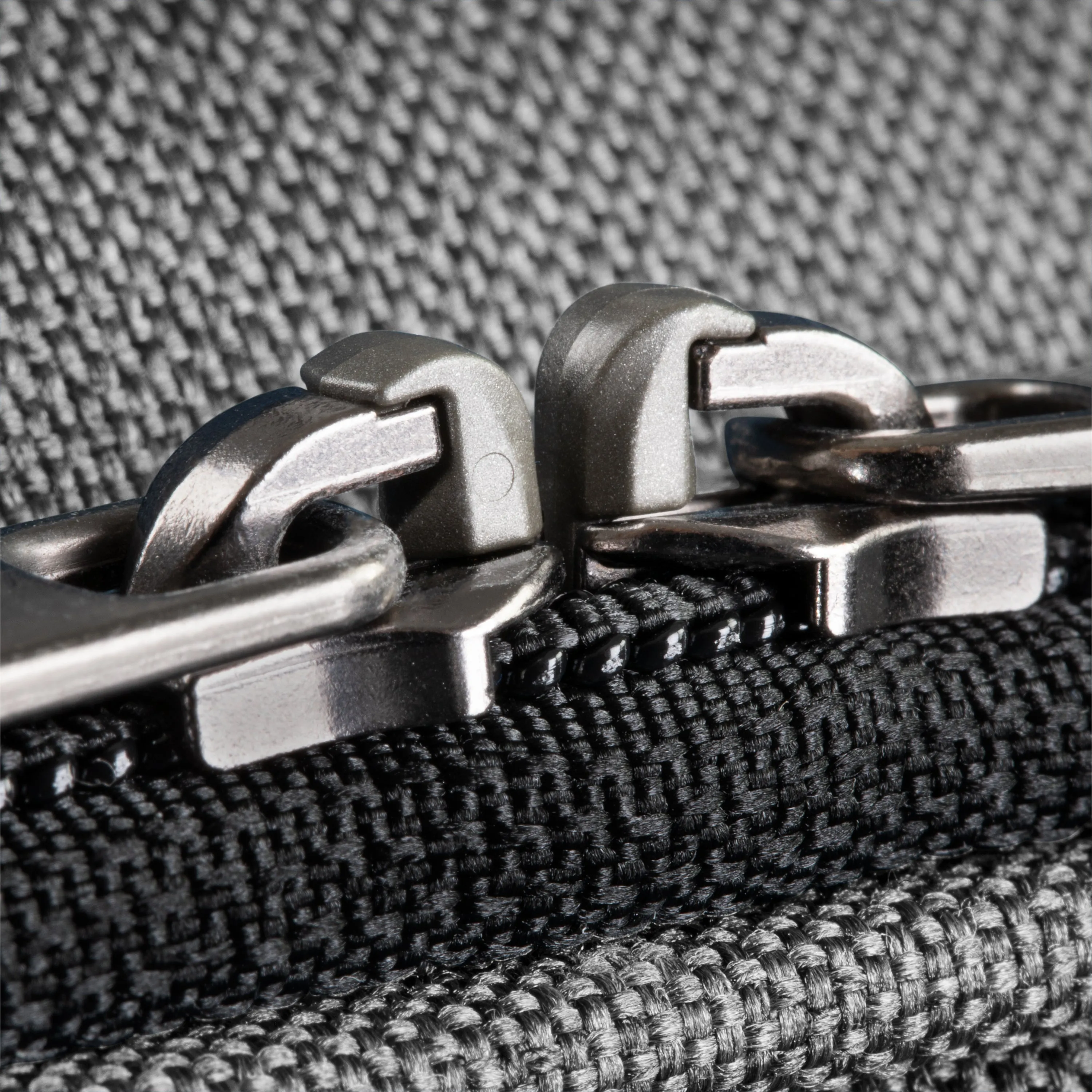 Ricardo Beverly Hills Malibu 3.0 Carry-On Expandable Spinner Luggage