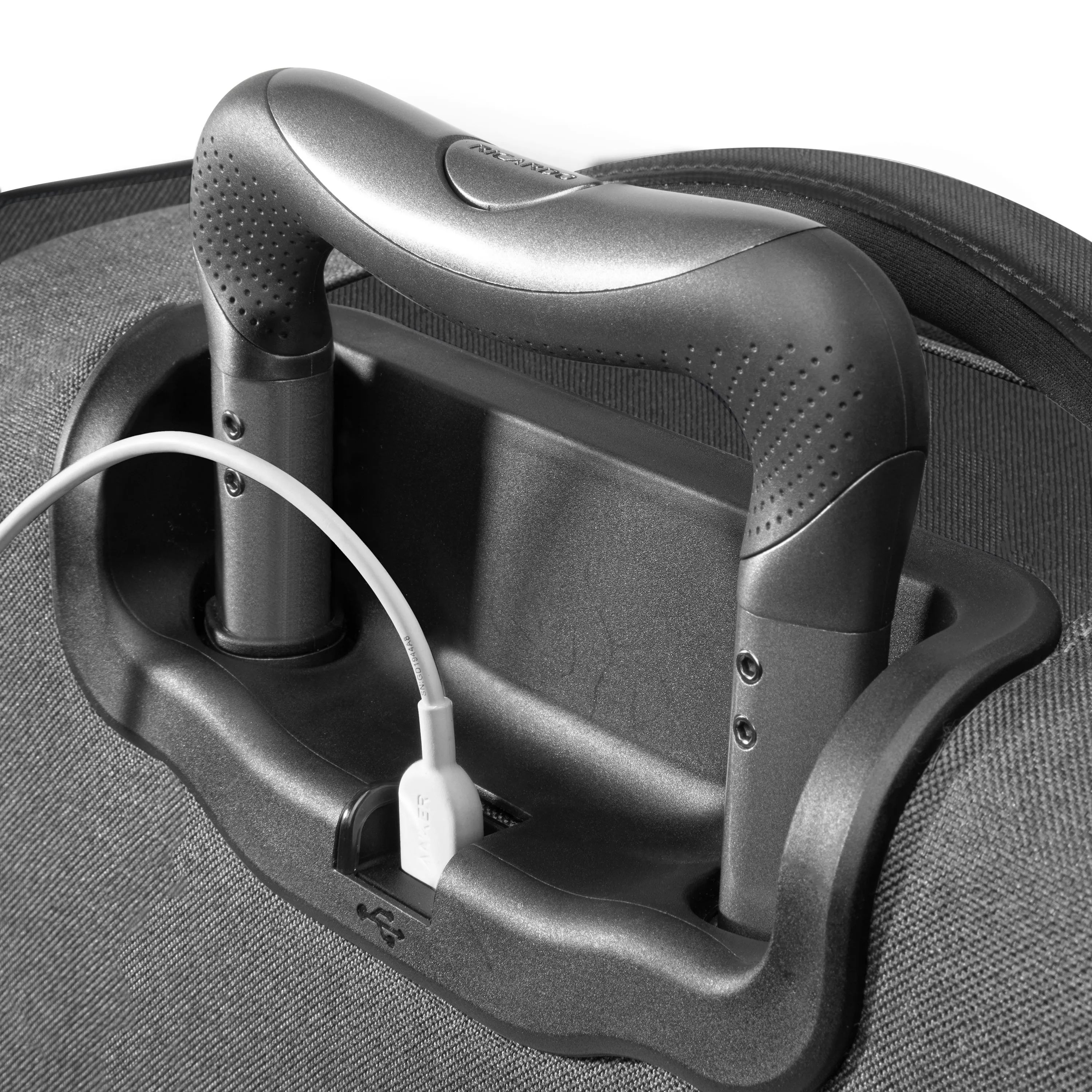Ricardo Beverly Hills Malibu 3.0 Carry-On Expandable Spinner Luggage