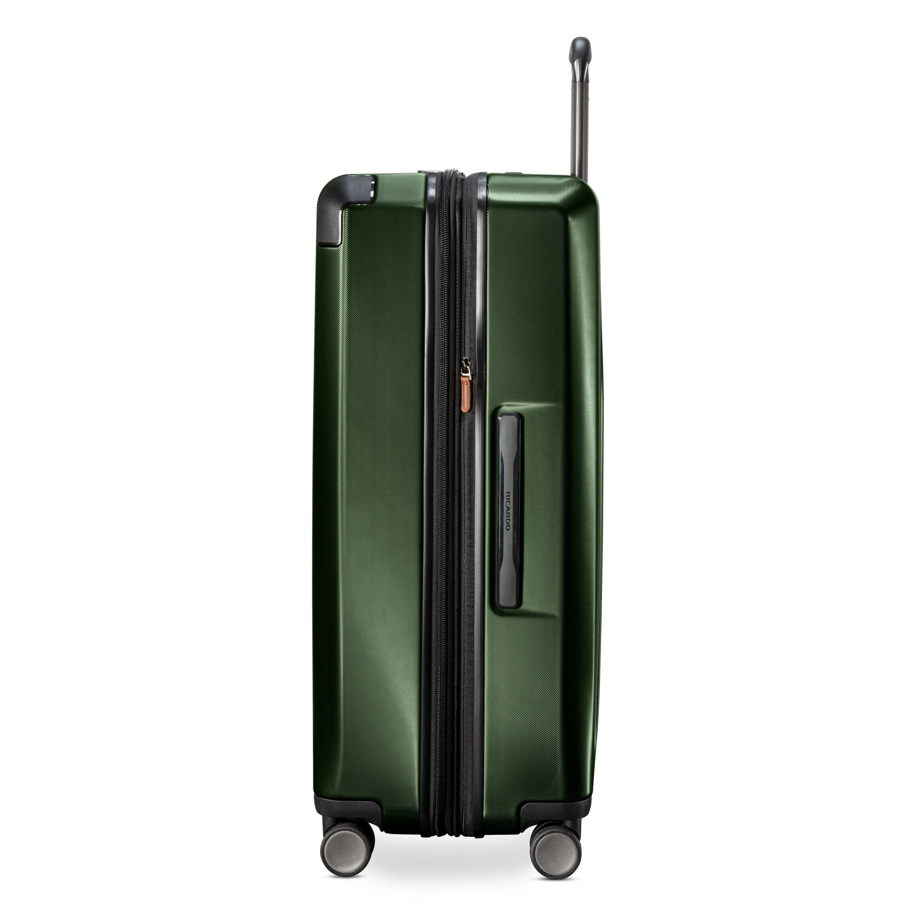 Ricardo Beverly Hills Montecito 2.0 Hardside Large Check-In Expandable Spinner Luggage