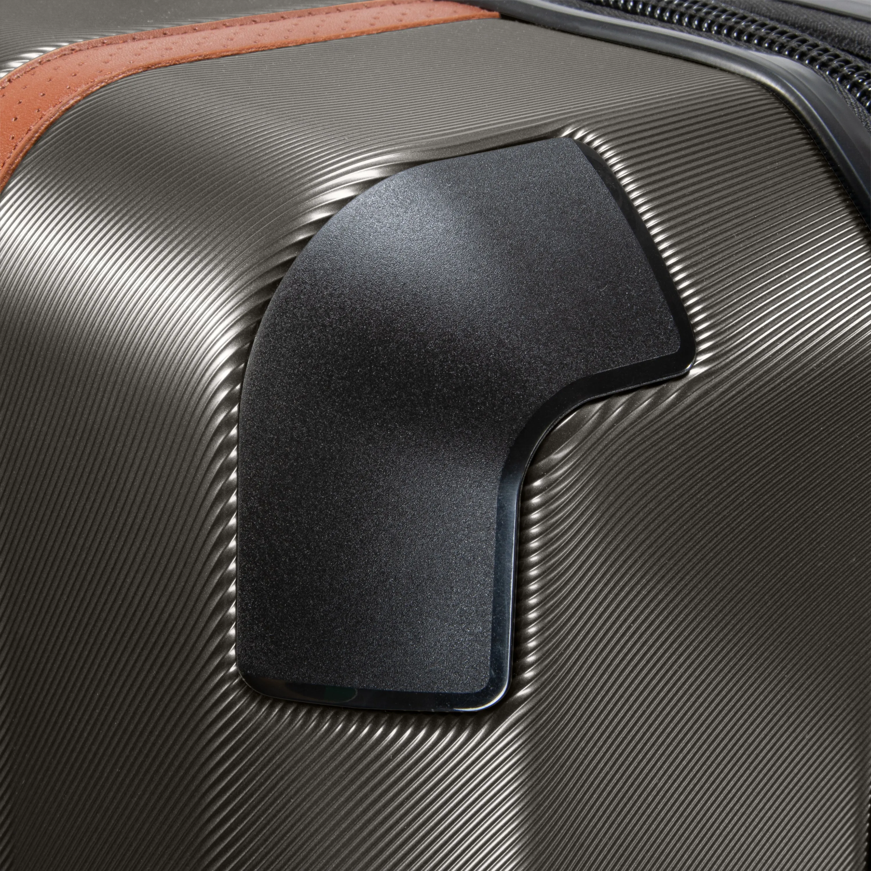 Ricardo Beverly Hills Montecito 2.0 Hardside Large Check-In Expandable Spinner Luggage