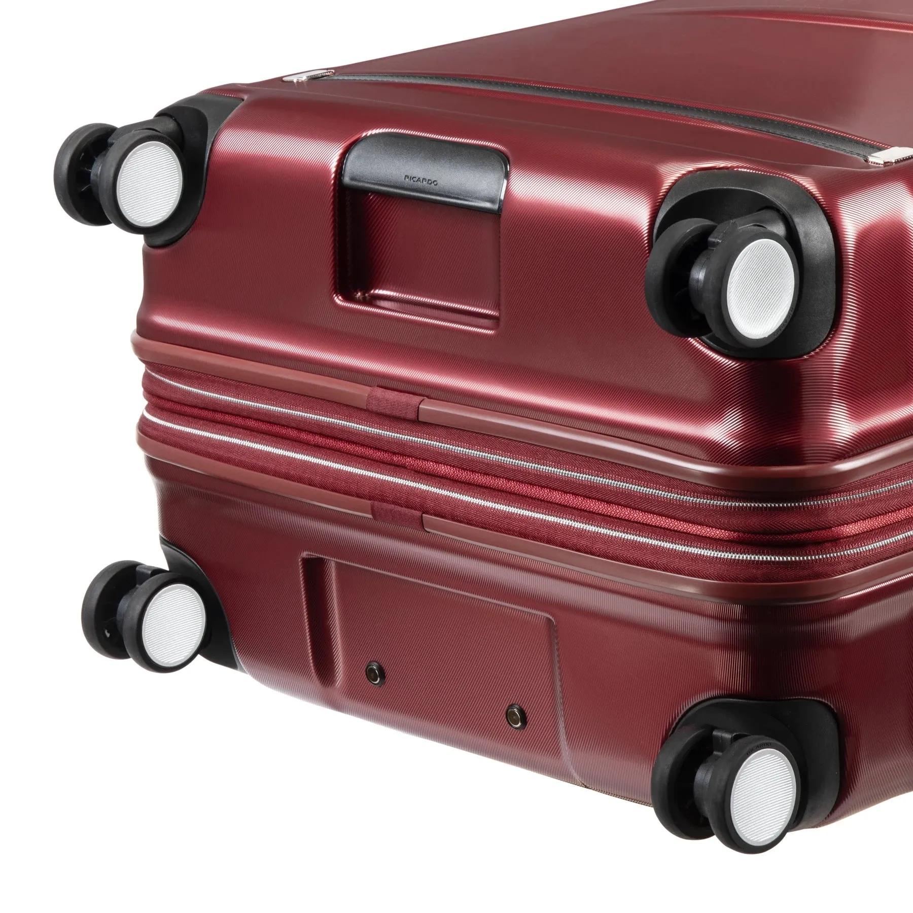 Ricardo Rodeo Drive Large Check-In Spinner Luggage
