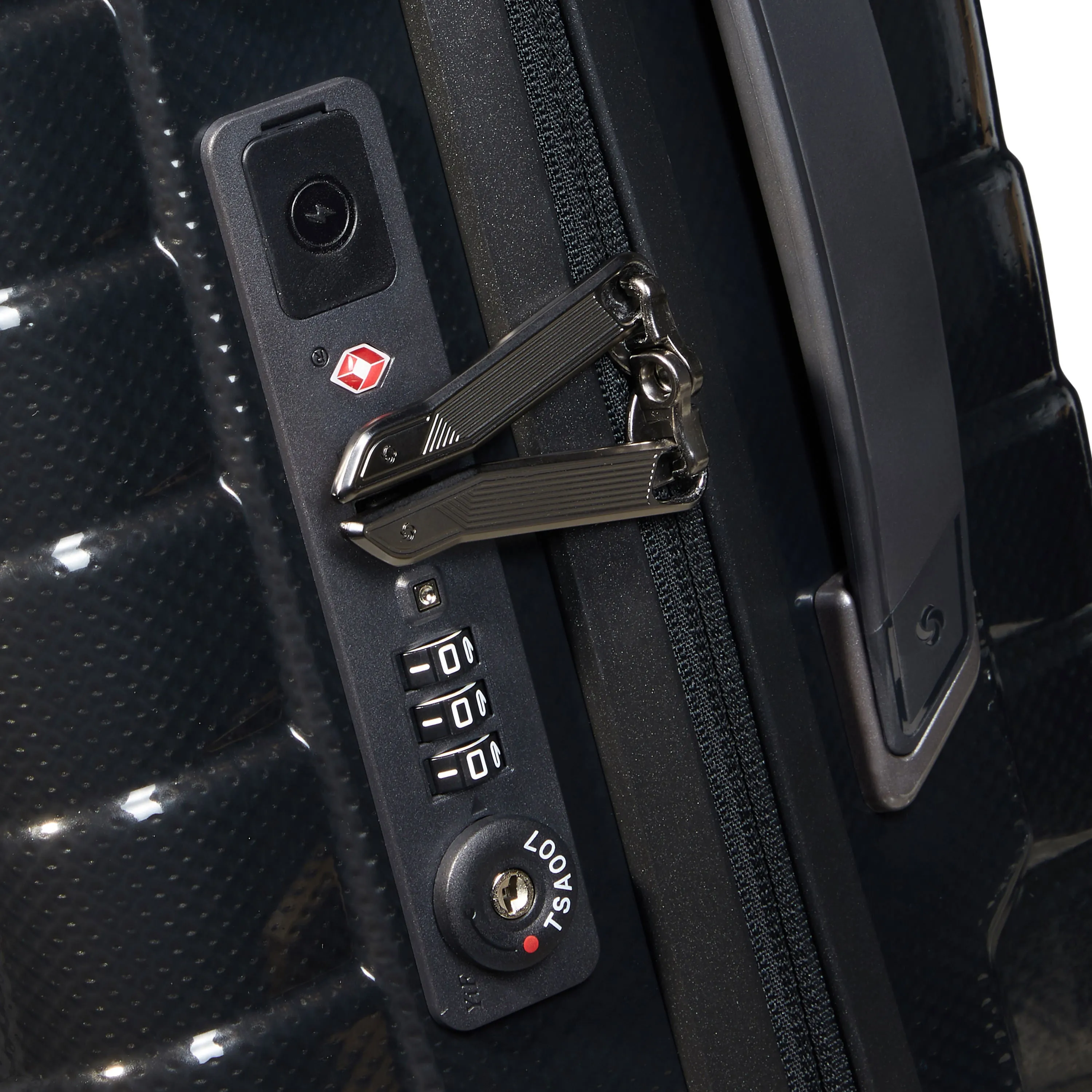 Samsonite Proxis Expandable Spinner Carry-On Luggage