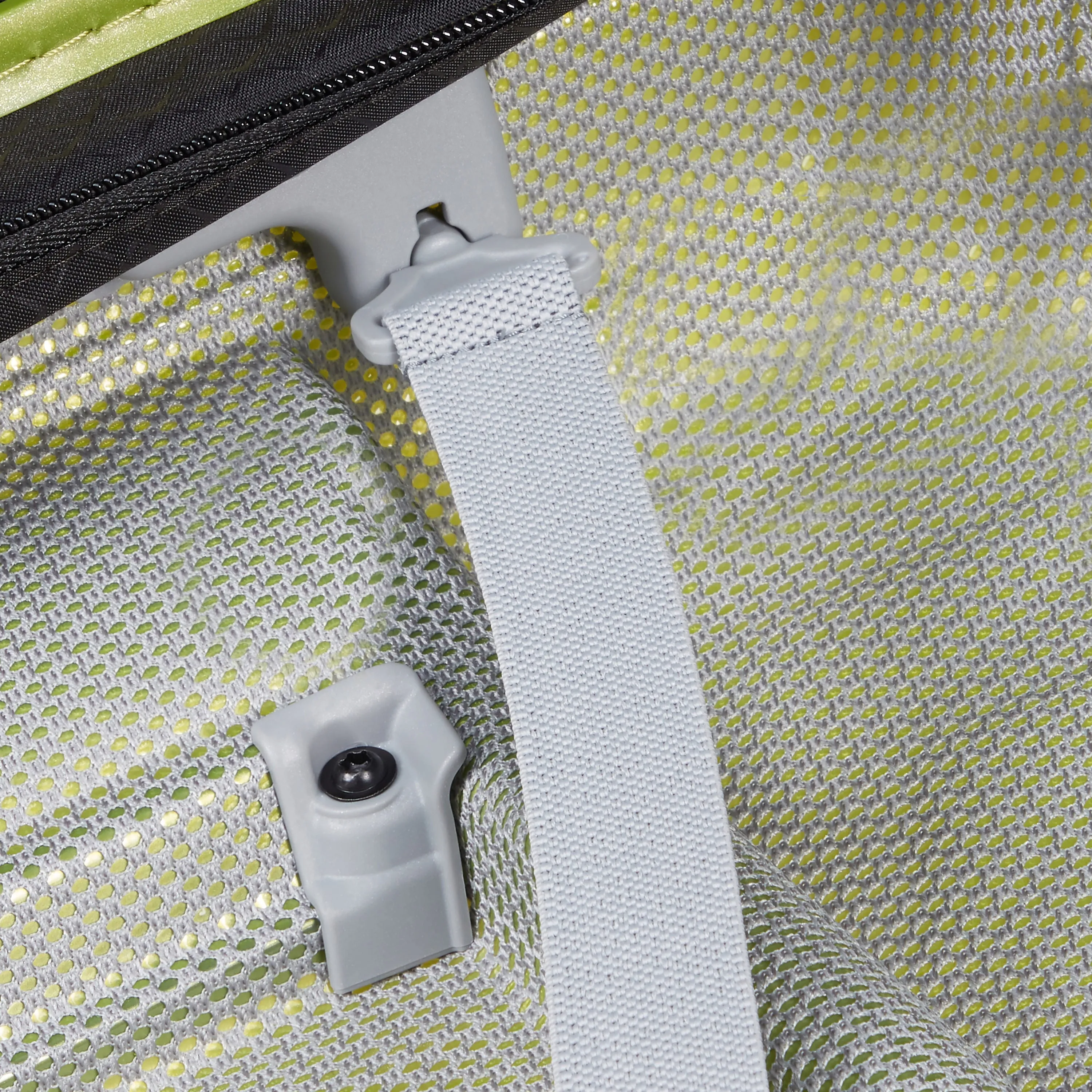 Samsonite Proxis Expandable Spinner Carry-On Luggage