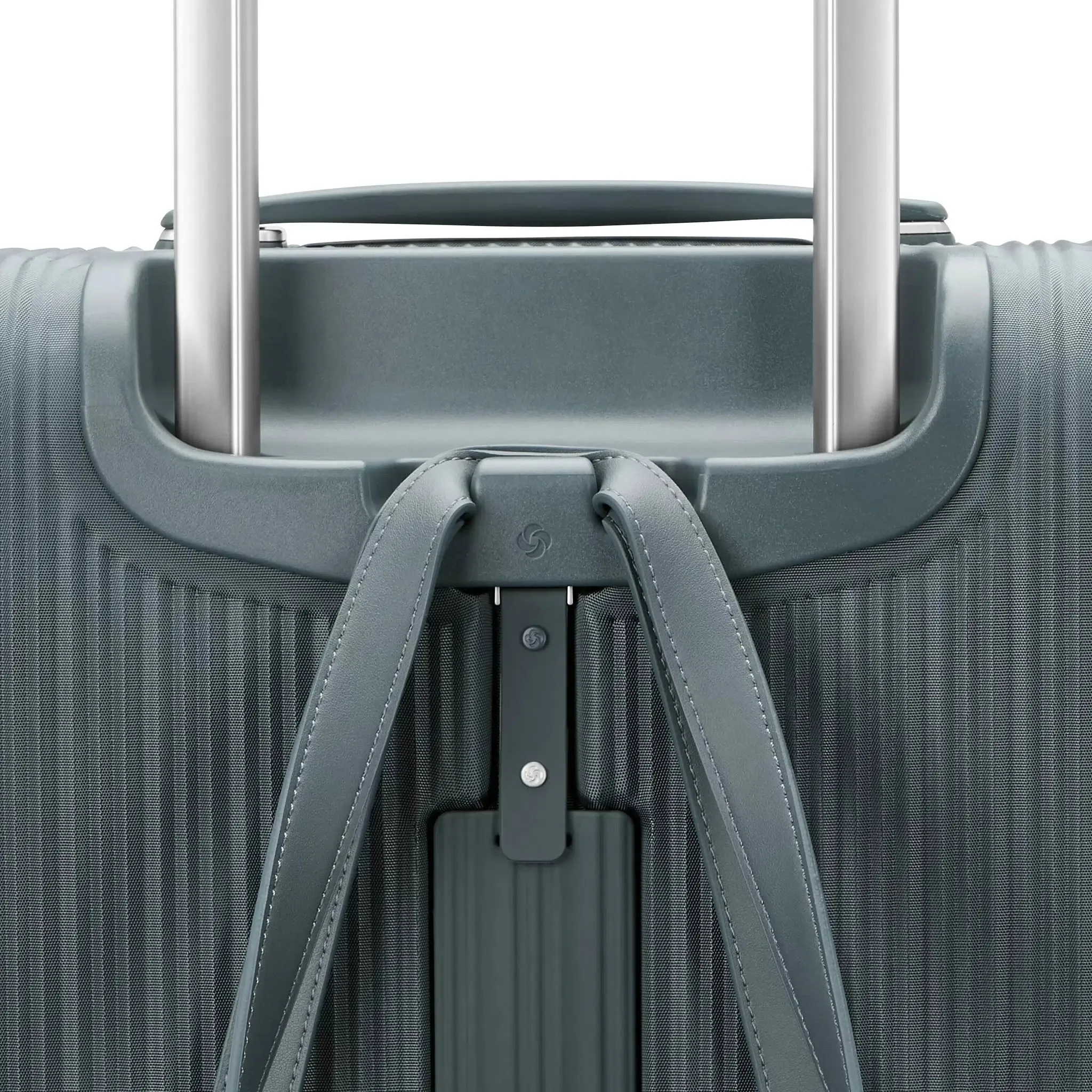 Samsonite Silhouette 18 Softside Medium Expandable Spinner
