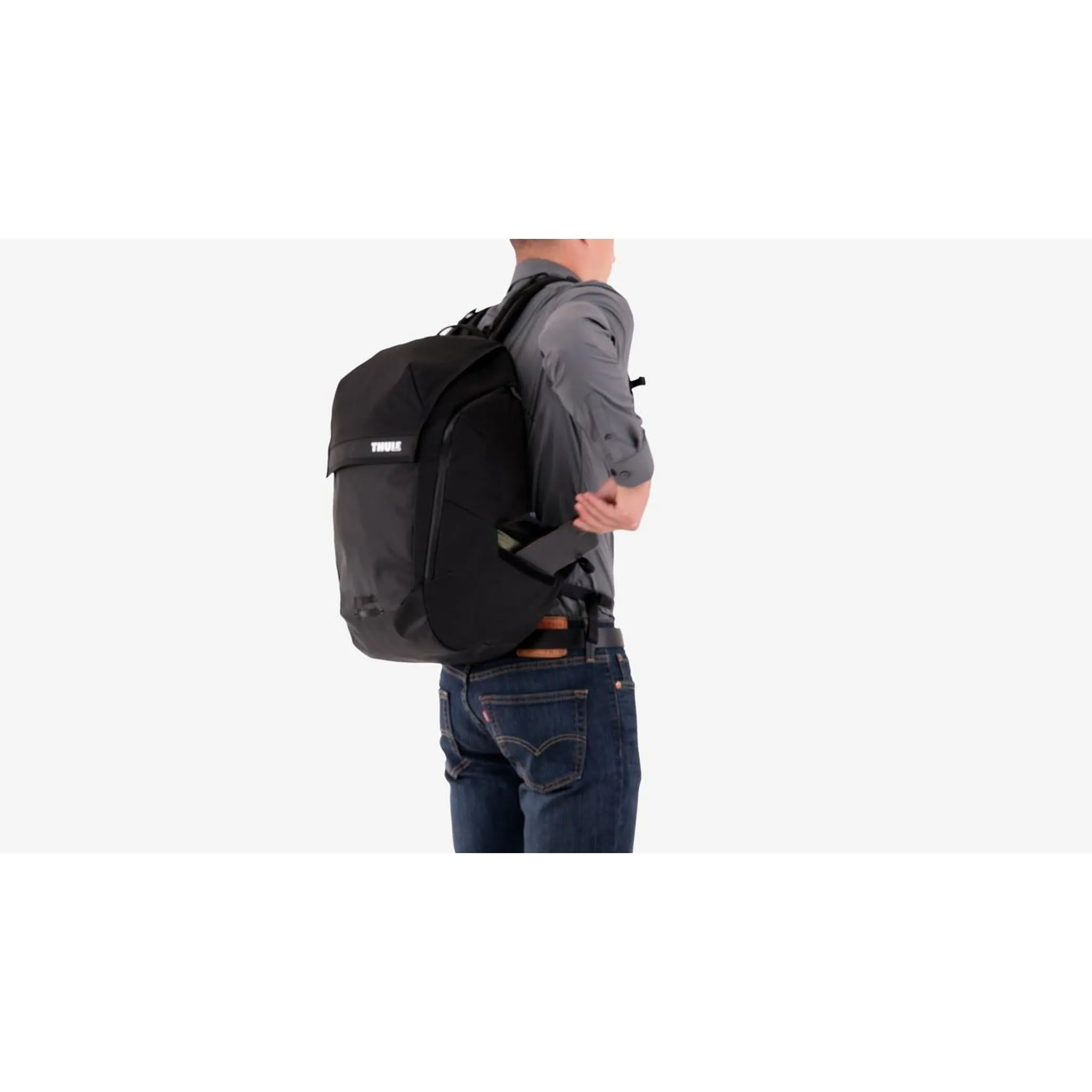 Thule Luggage Paramount Commuter Backpack 28L
