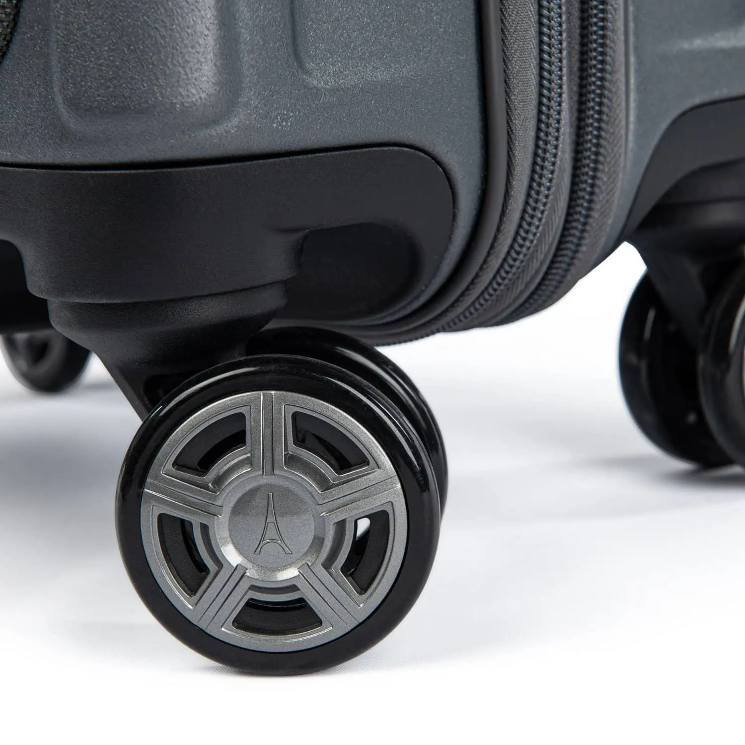 Travelpro Platinum® Elite Business Plus Carry-On Expandable Hardside Spinner Luggage