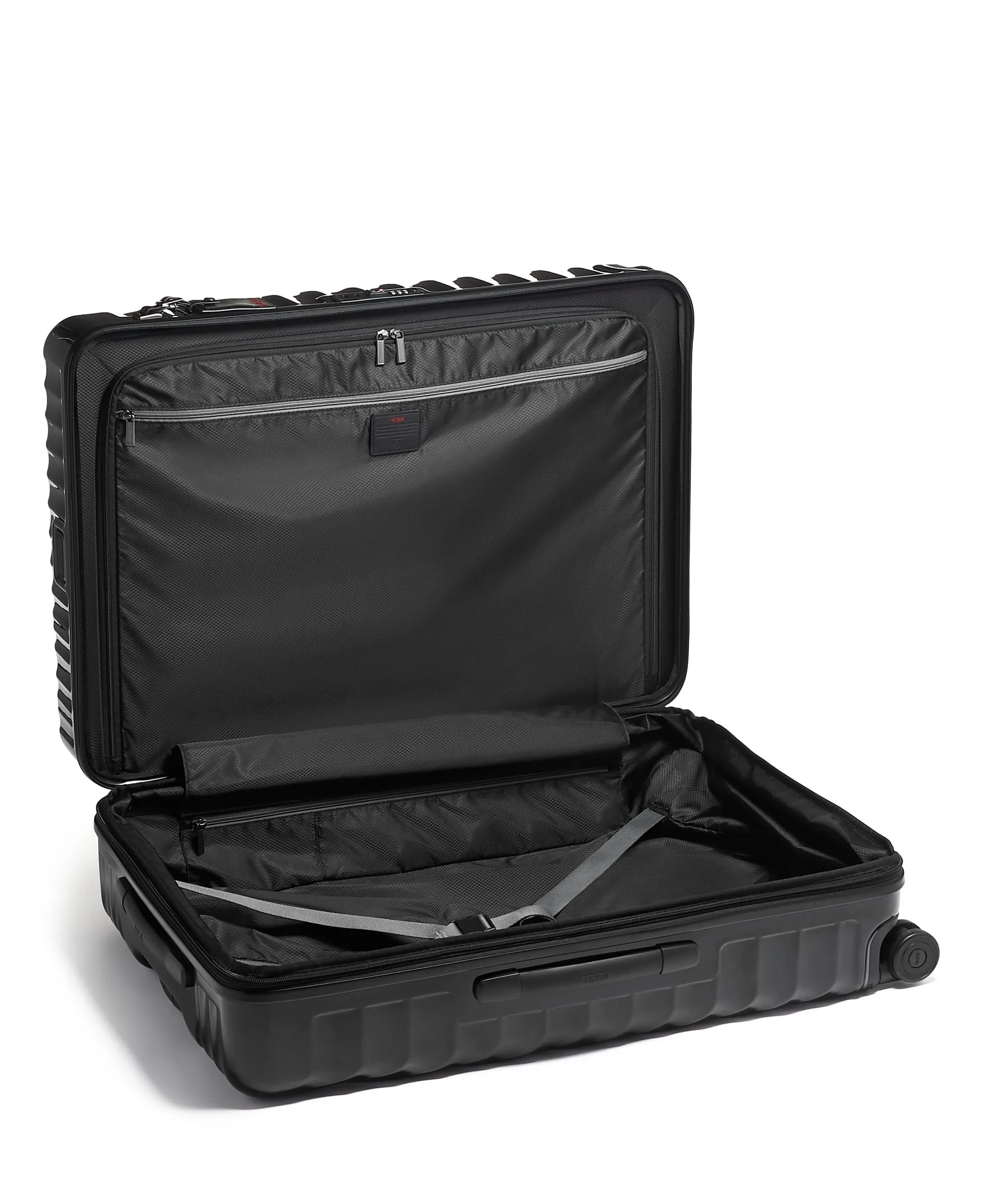 Tumi 19 Degree Extended Trip Expandable 4 Wheeled Packing Case Large Luggage