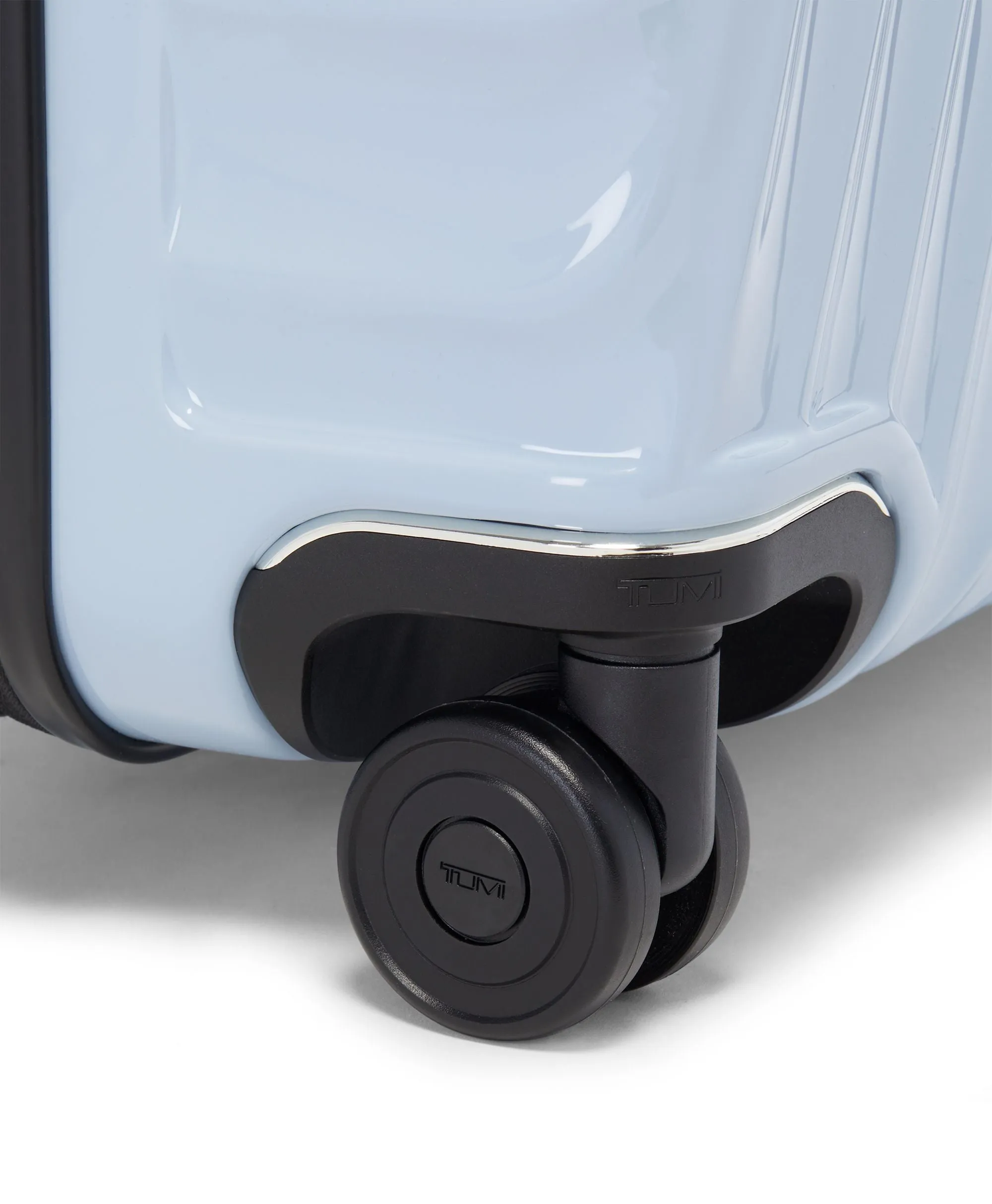 Tumi 19 Degree Extended Trip Expandable 4 Wheeled Packing Case Large Luggage