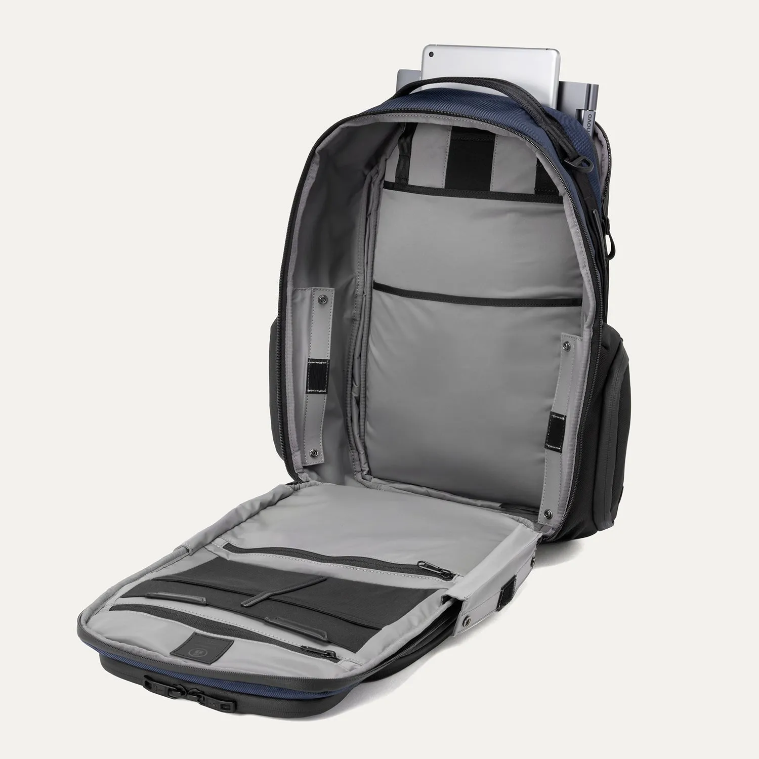 Versapack  Medium Check-in Spinner / Travelpro® Altitude™ Large Backpack Set